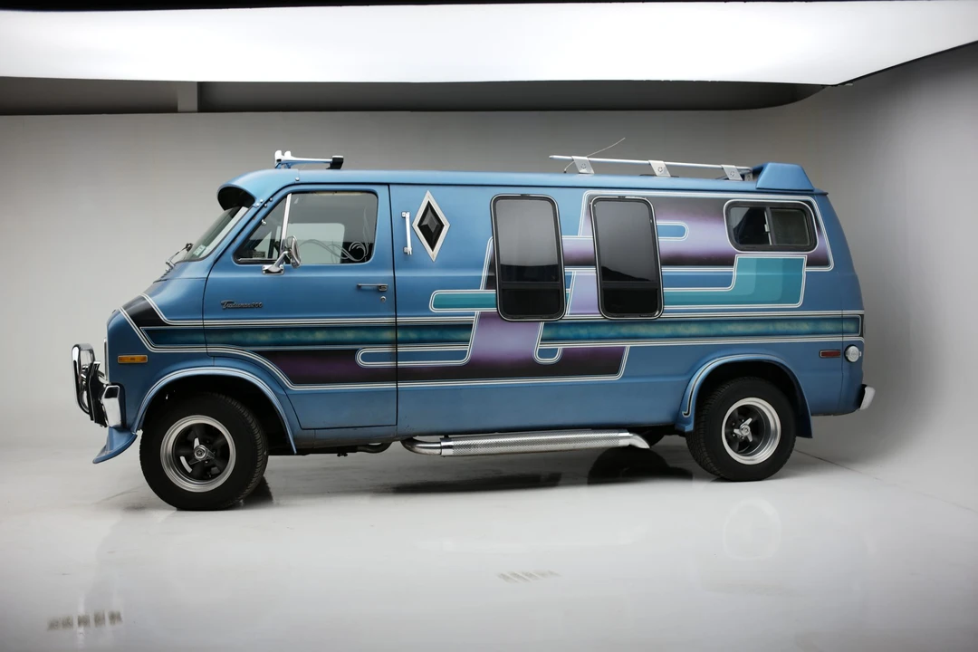 1977 Dodge Ram Van - Image 10 of 31
