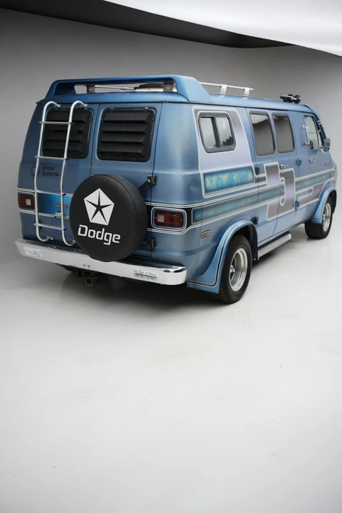 1977 Dodge Ram Van - Image 16 of 31