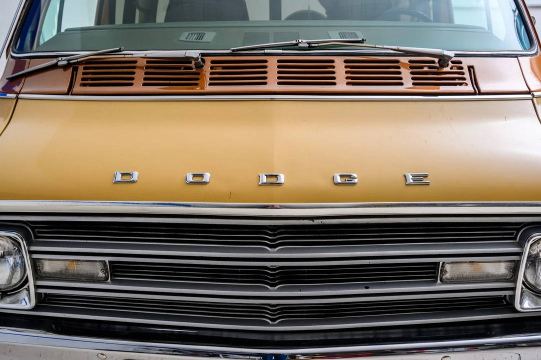 1977 Dodge Ram Van - Image 13 of 31
