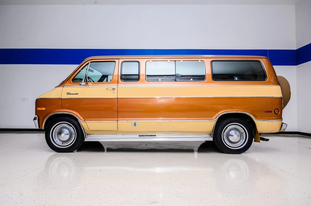 1977 Dodge Ram Van - Image 2 of 31