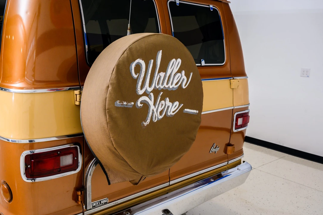 1977 Dodge Ram Van - Image 22 of 31