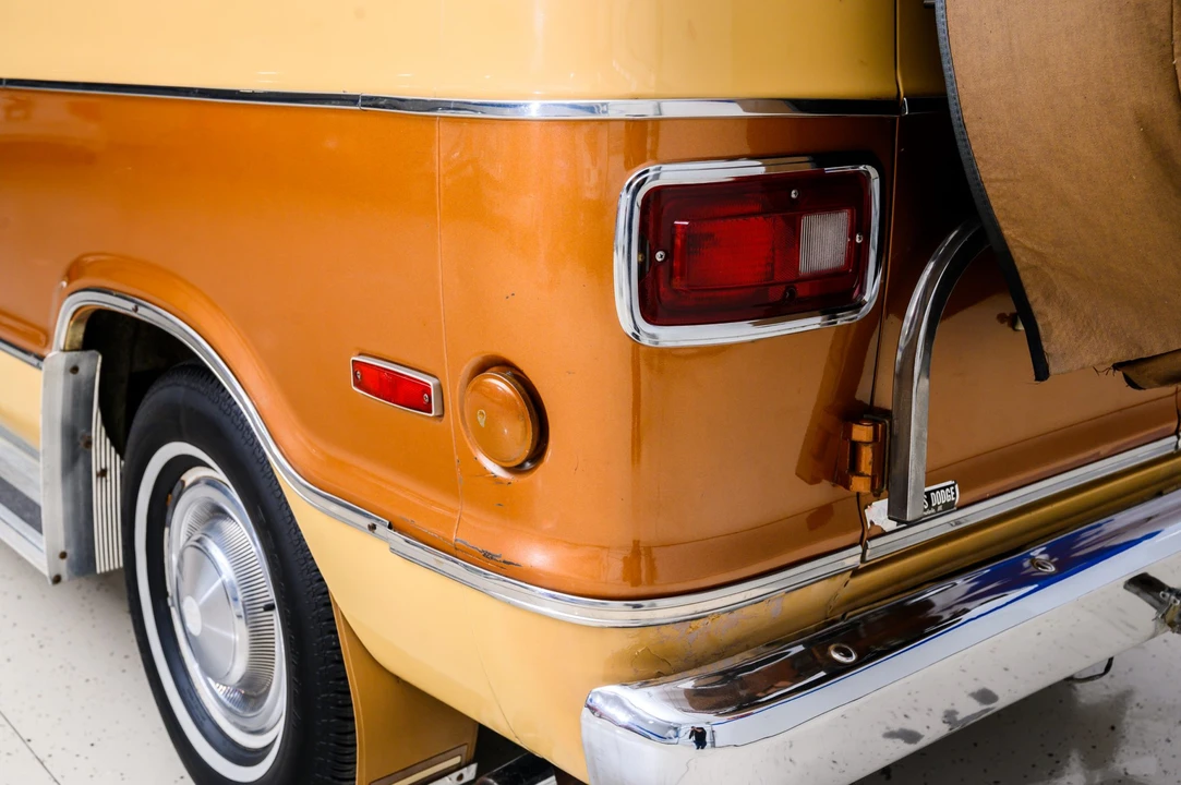 1977 Dodge Ram Van - Image 19 of 31