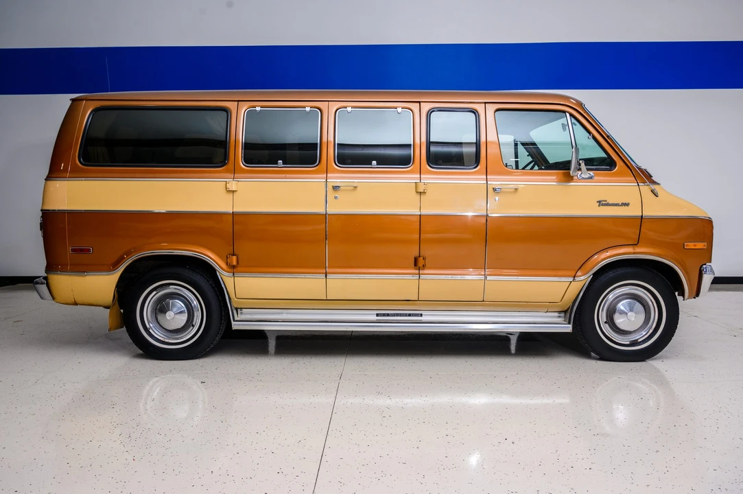 1977 Dodge Ram Van - Image 7 of 31