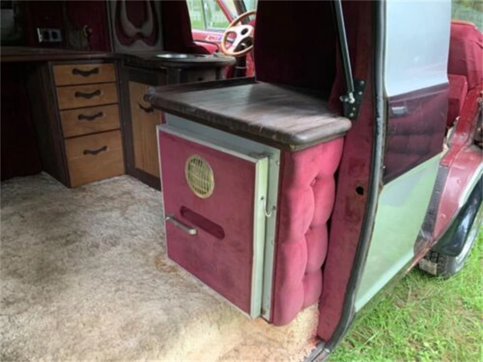 1977 Dodge Ram Van - Image 10 of 25