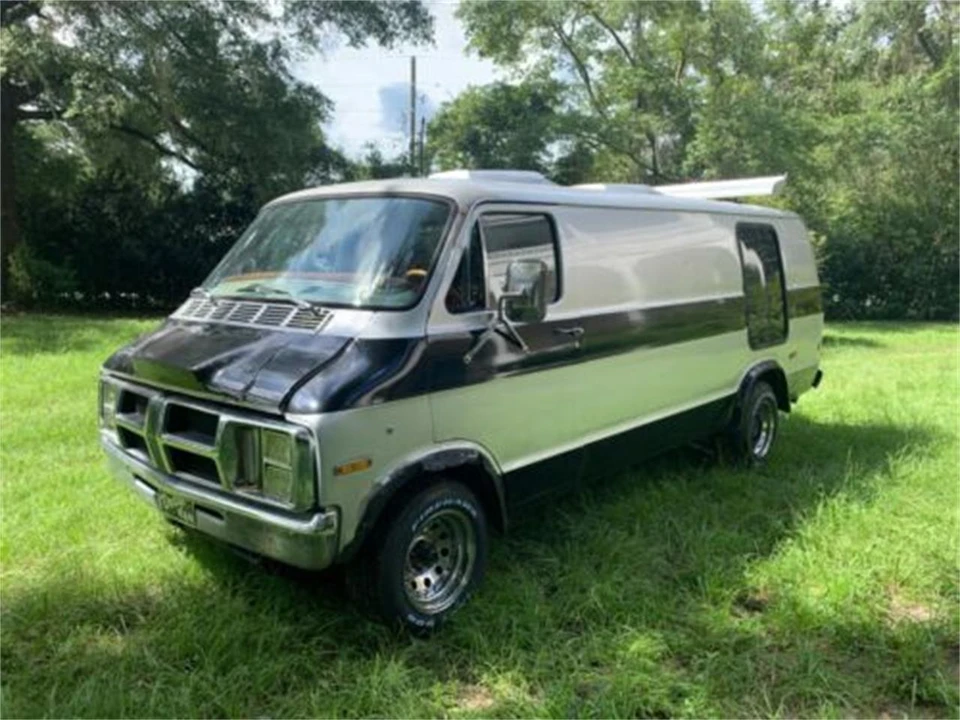 1977 Dodge Ram Van - Image 23 of 25
