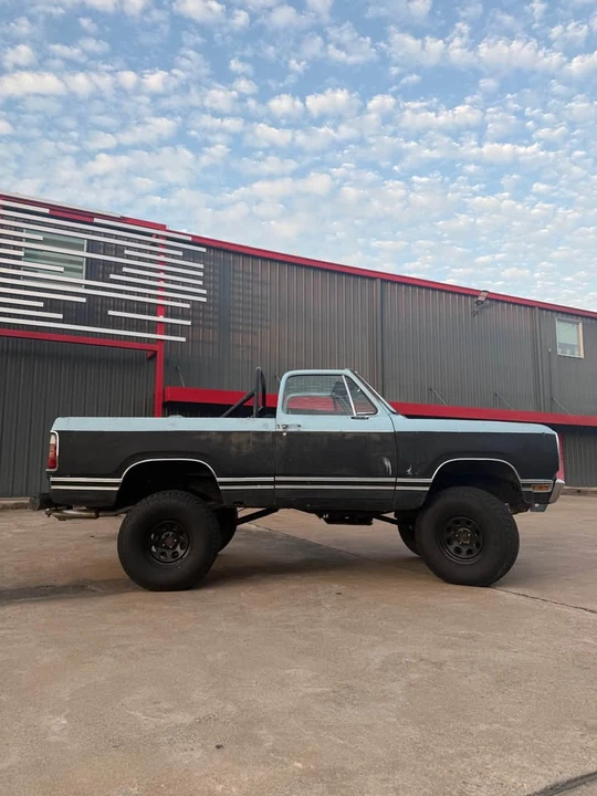 1977 Dodge Ramcharger - Image 6 of 10