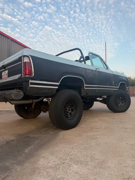 1977 Dodge Ramcharger - Image 7 of 10