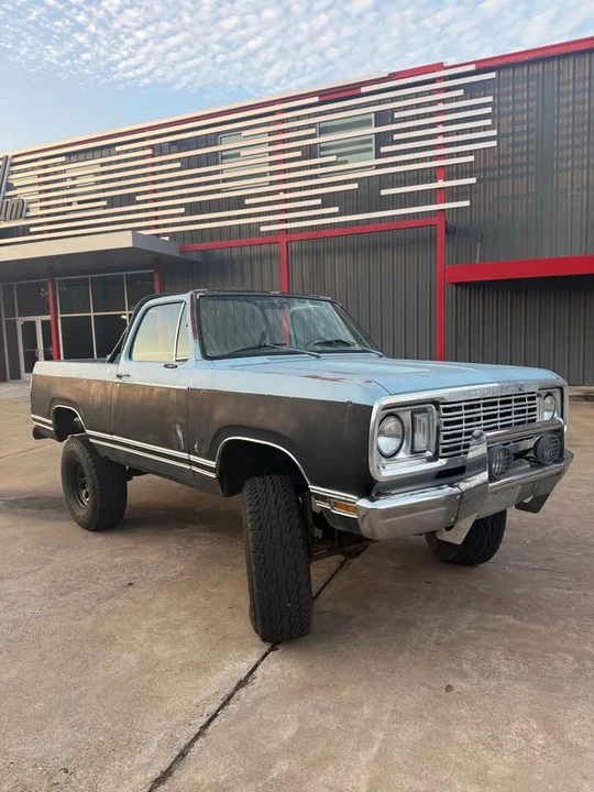 1977 Dodge Ramcharger - Image 2 of 10