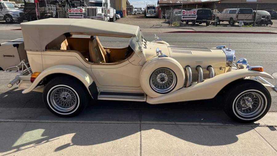 1977 Excalibur - Image 7 of 7