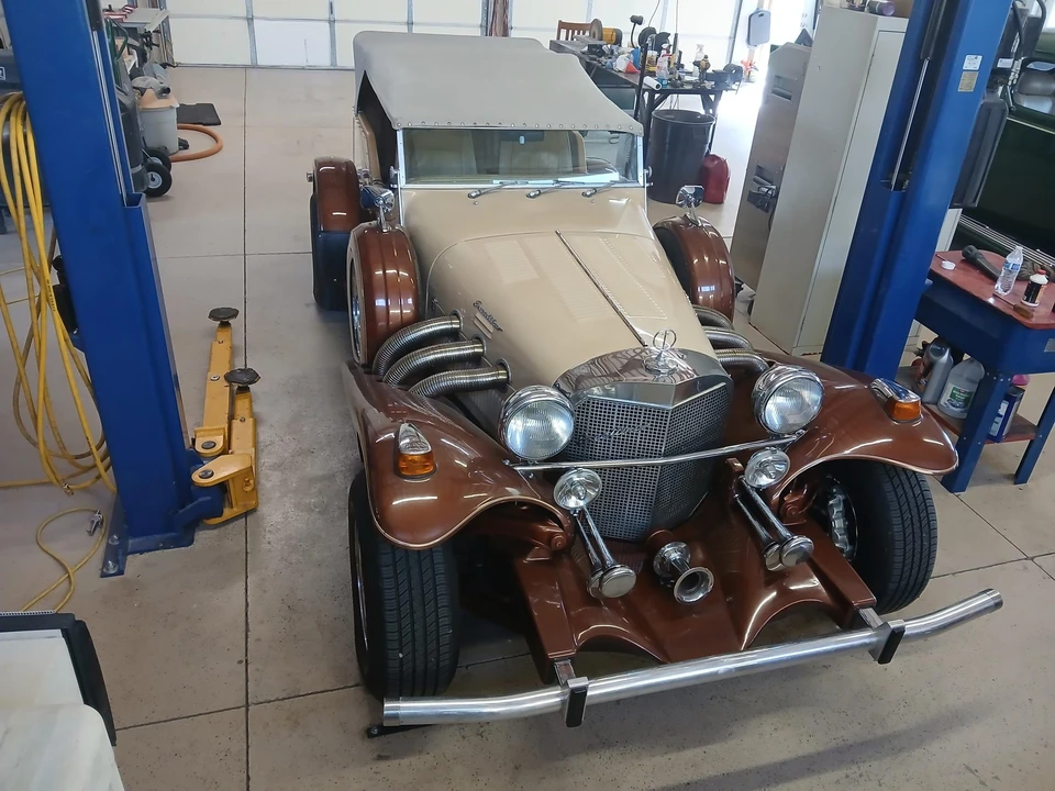 1977 Excalibur - Image 6 of 31