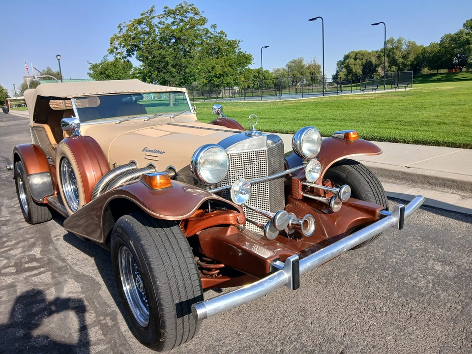 1977 Excalibur - Image 2 of 31