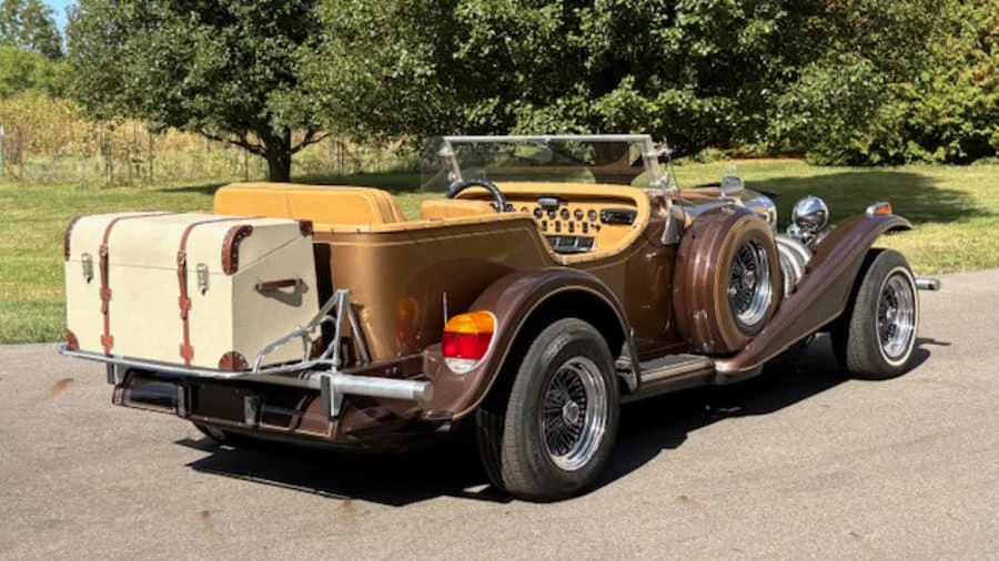1977 Excalibur - Image 2 of 16