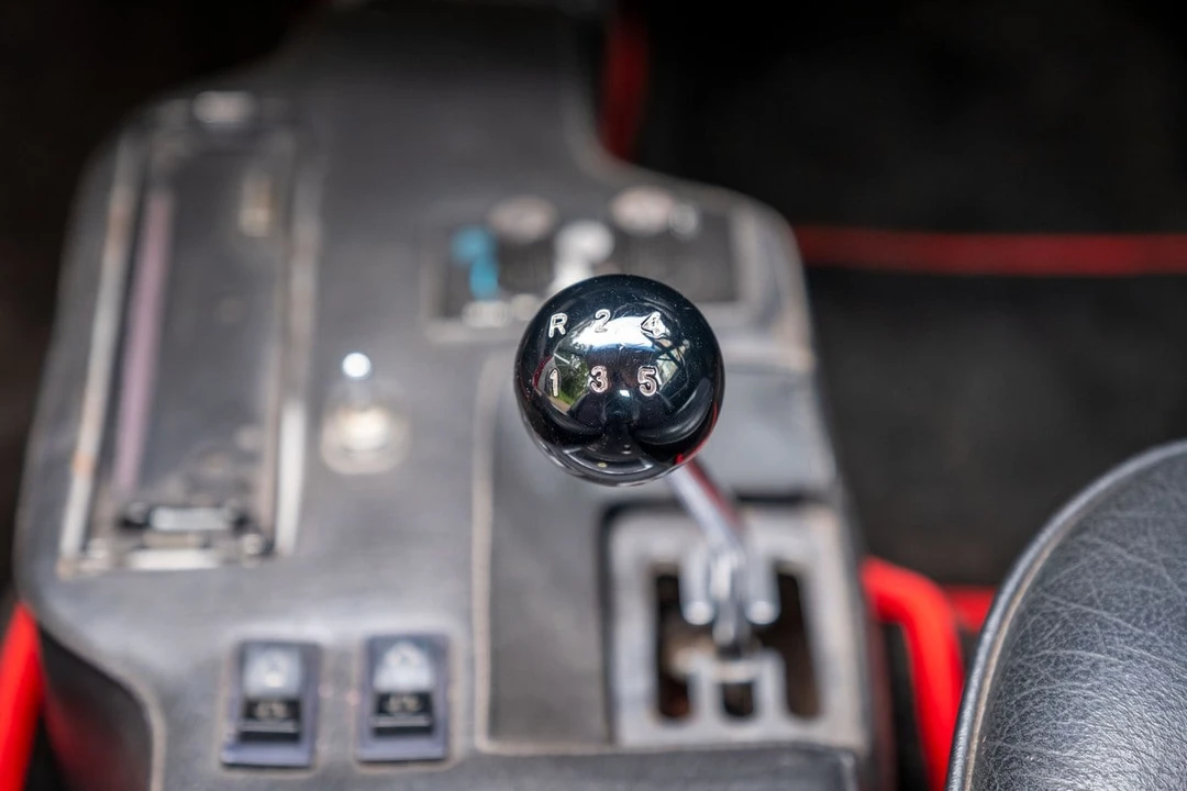 1977 Ferrari 308 GT4 - Image 27 of 30