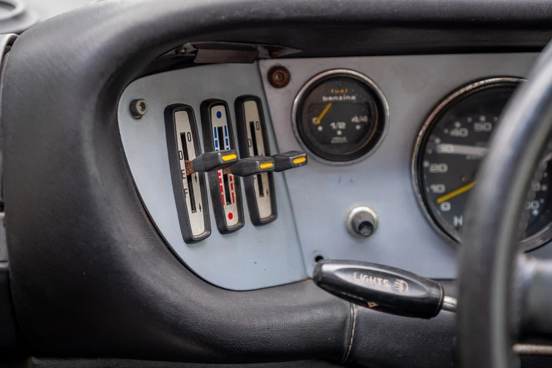 1977 Ferrari 308 GT4 - Image 28 of 30