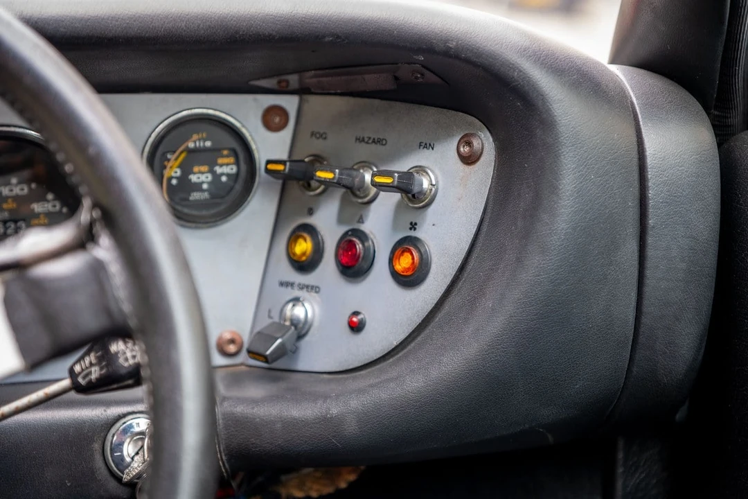 1977 Ferrari 308 GT4 - Image 29 of 30