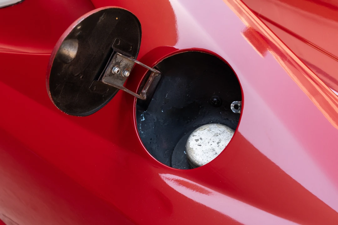 1977 Ferrari 308 GT4 - Image 15 of 31