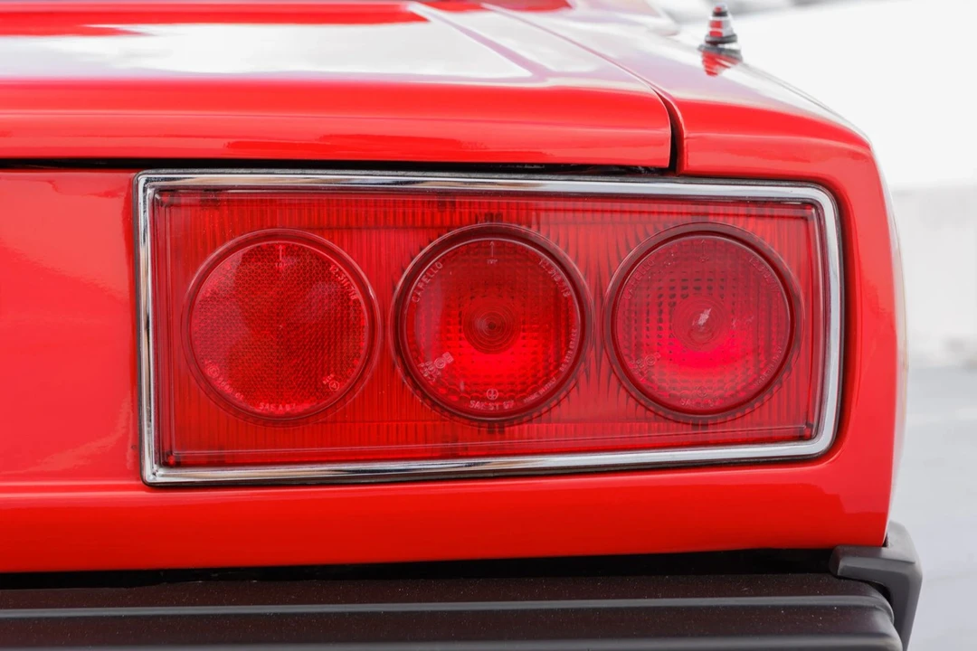 1977 Ferrari 308 GT4 - Image 25 of 31
