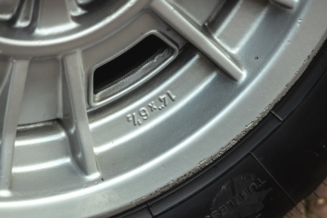1977 Ferrari 308 GT4 - Image 19 of 31
