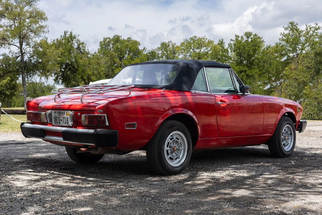 1977 Fiat 124 Sport Spider - Image 15 of 31