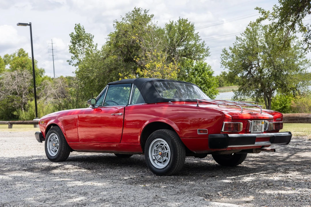 1977 Fiat 124 Sport Spider - Image 12 of 31