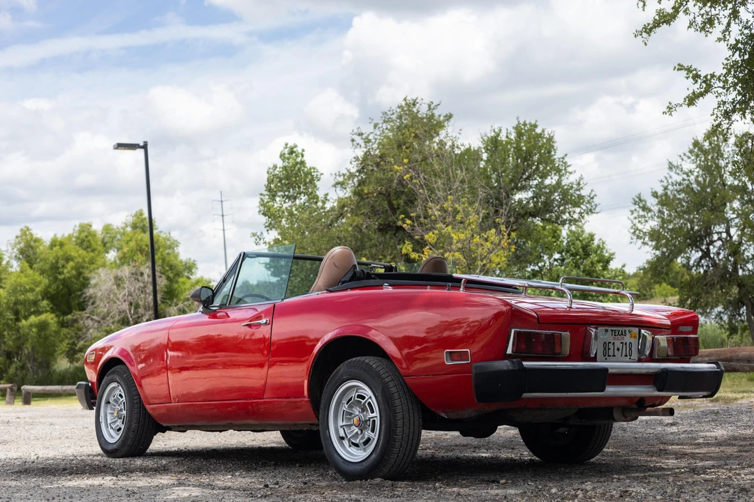 1977 Fiat 124 Sport Spider - Image 22 of 31