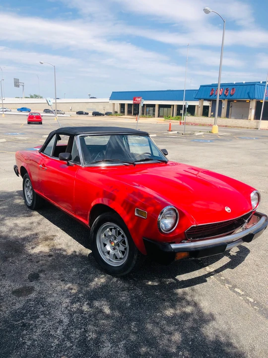1977 Fiat 124 Sport Spider - Image 27 of 31