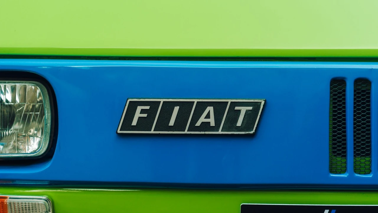 1977 Bertone - Image 13 of 31