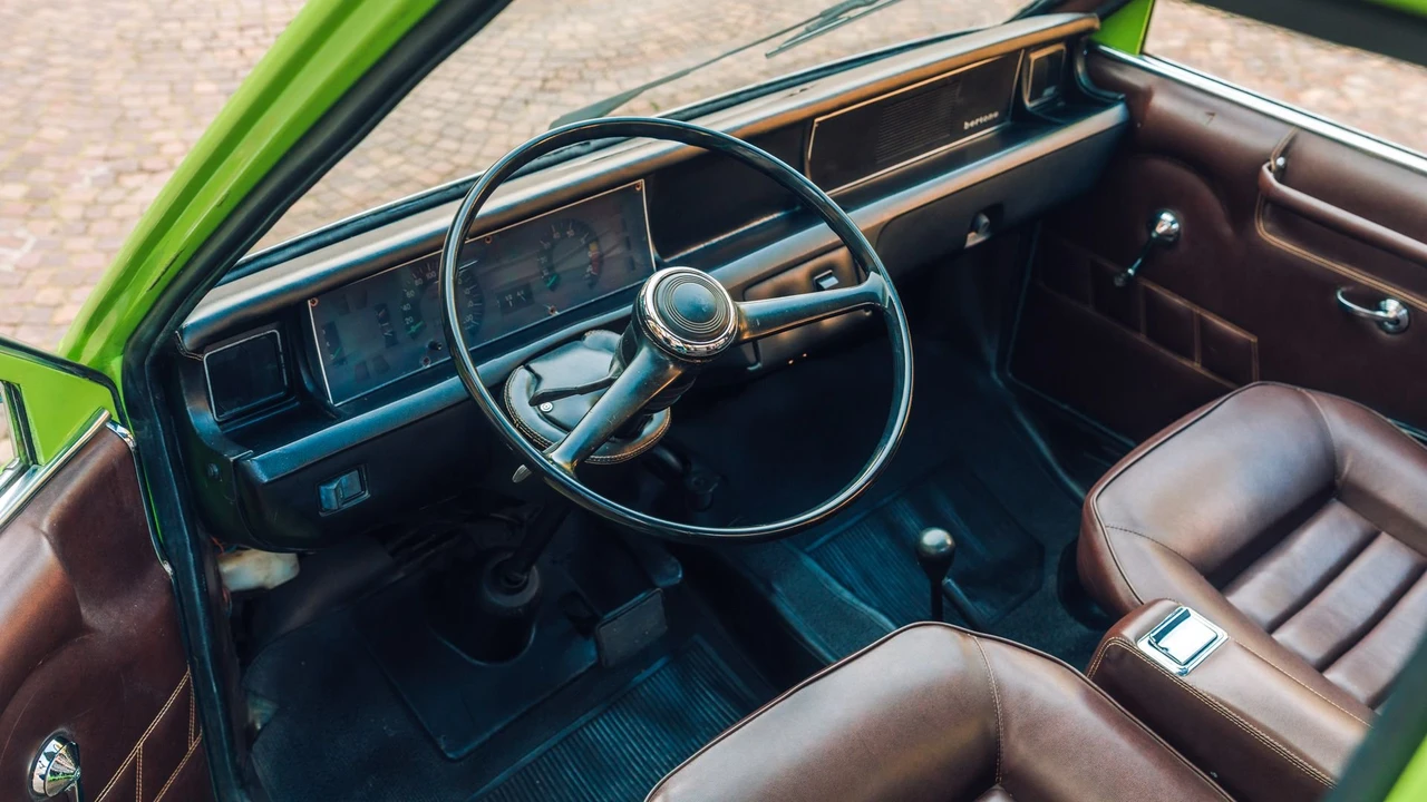 1977 Bertone - Image 6 of 31