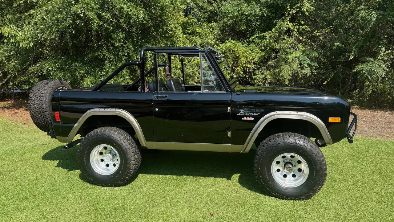 1977 Ford Bronco 1st Gen - Image 2 of 31