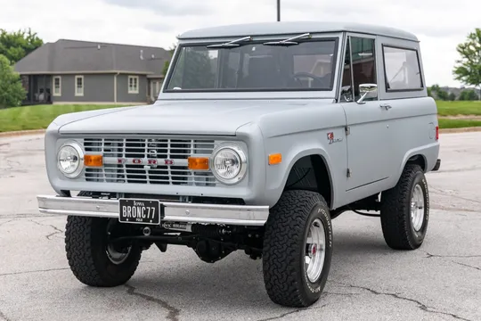 1977 Ford Bronco 5-Speed