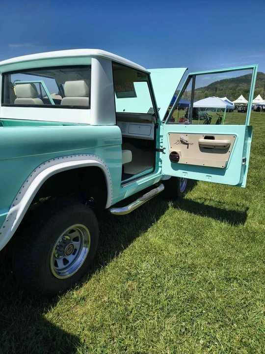 1977 Ford Bronco 1st Gen - Image 2 of 12