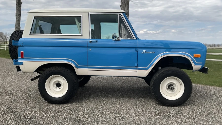 1977 Ford Bronco 1st Gen - Image 2 of 17