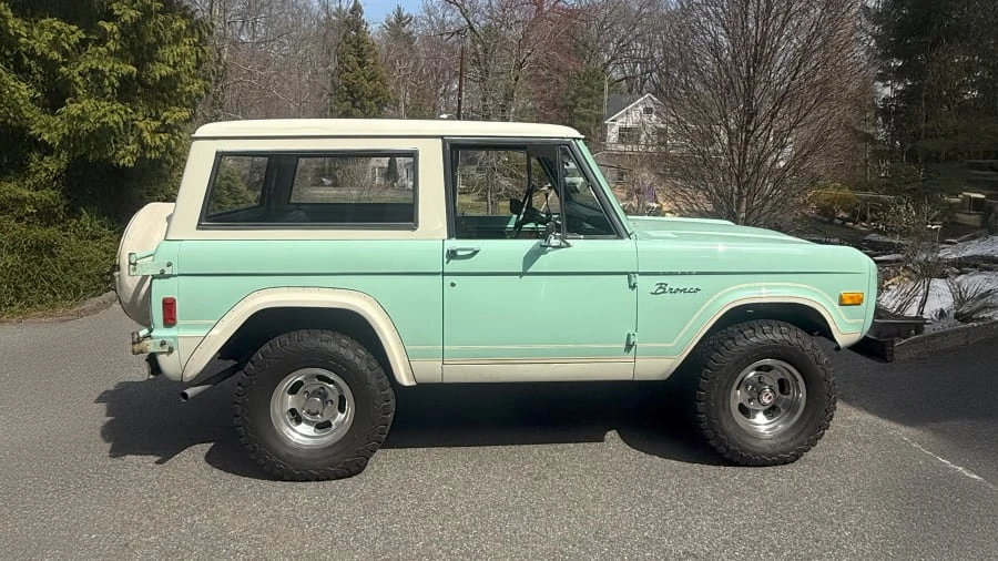 1977 Ford Bronco 1st Gen - Image 2 of 18