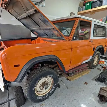 1977 Ford Bronco Sport Utility 2D