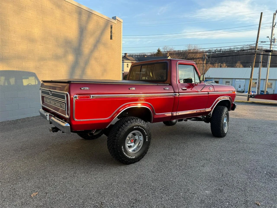 1977 Ford Econoline Van - Image 16 of 31