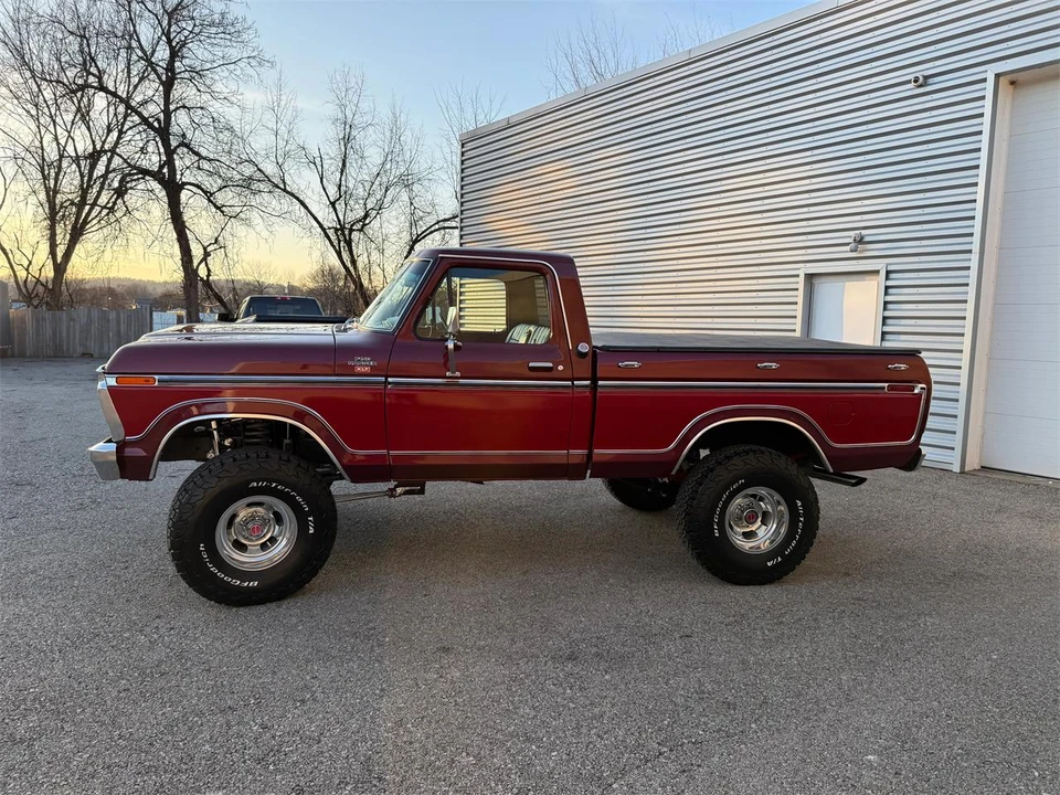 1977 Ford Econoline Van - Image 8 of 31