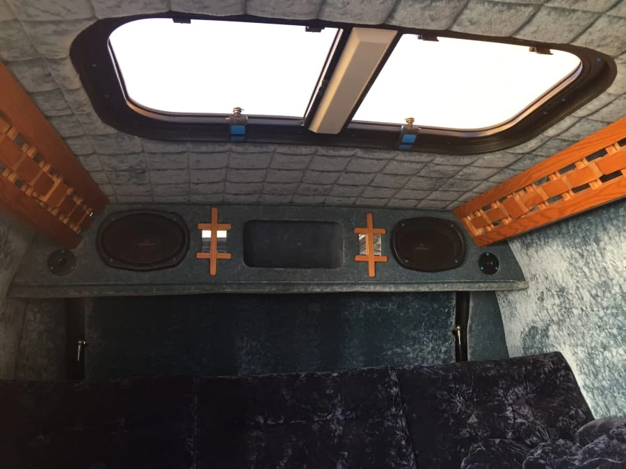 1977 Ford Econoline Van - Image 7 of 12