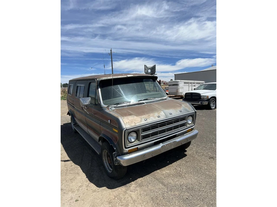 1977 Ford Econoline Van - Image 2 of 7
