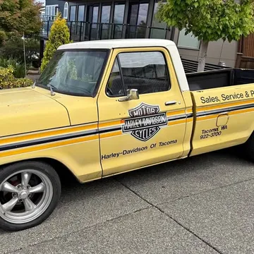 1977 Ford F-100 302 4 Speed