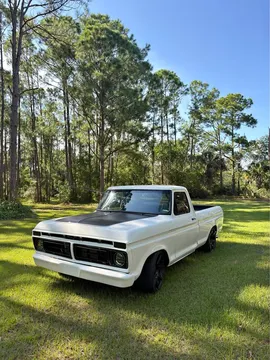 1977 Ford F-100 Crown Victoria Chassis