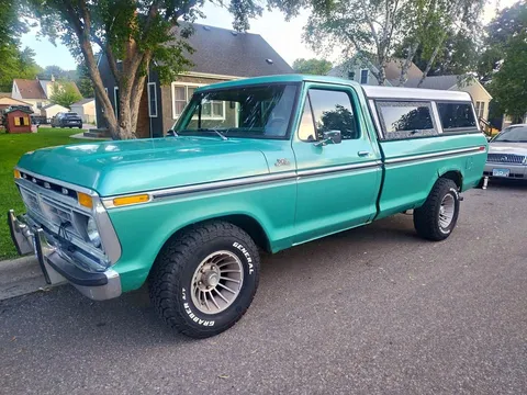 1977 Ford F-150 XL Pickup 2D 8 ft