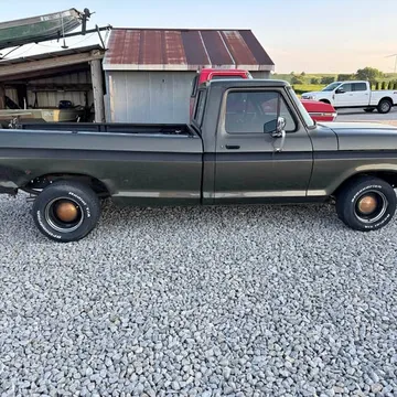1977 Ford F-150 XLT Pickup 2D 8 ft