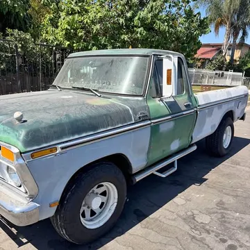 1977 Ford F-250 Long Bed