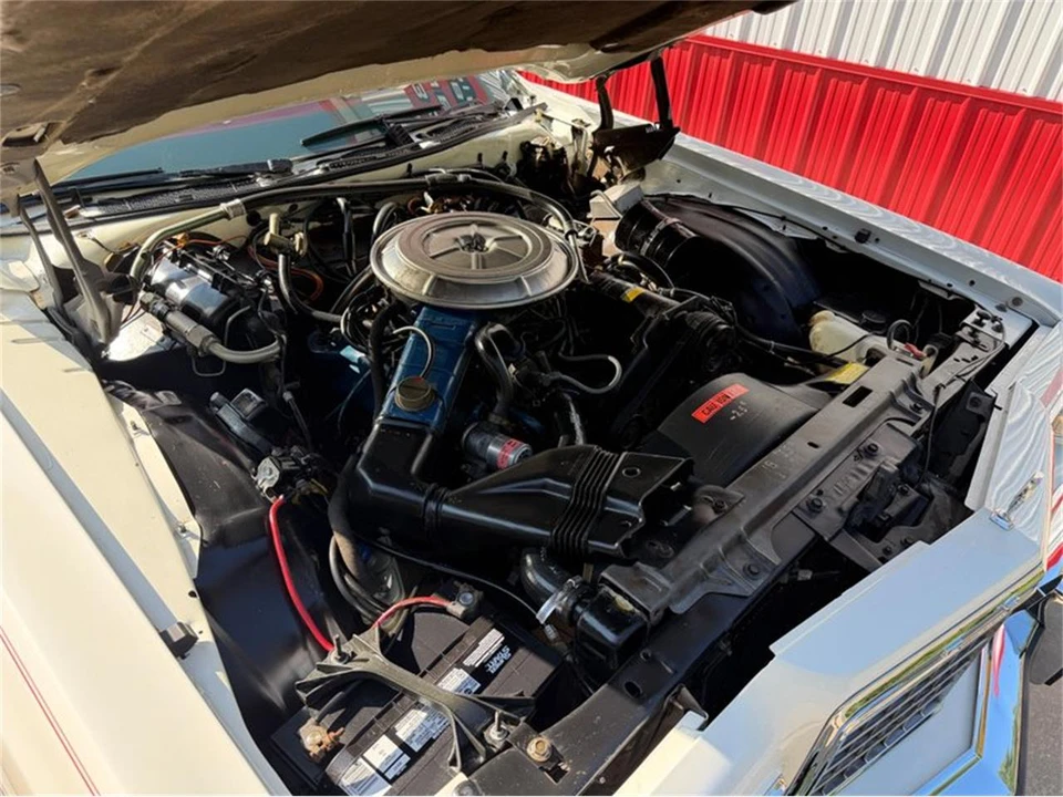 1977 Ford LTD - Image 20 of 31