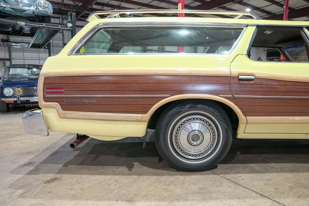 1977 Ford Country Squire - Image 5 of 31