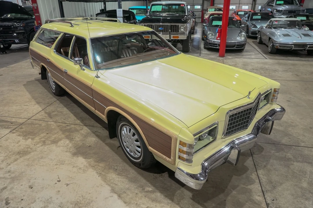 1977 Ford Country Squire - Image 14 of 21