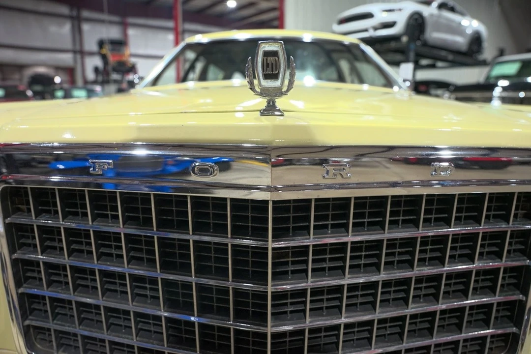 1977 Ford Country Squire - Image 22 of 31