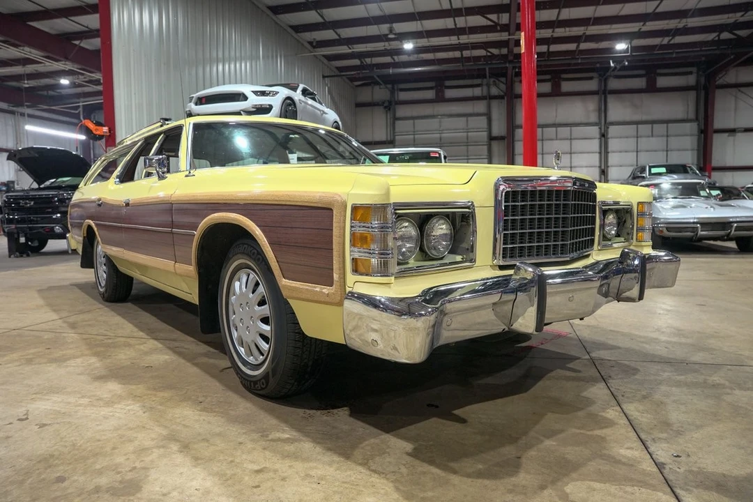 1977 Ford Country Squire - Image 12 of 12