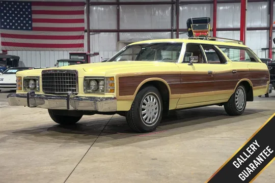 1977 Ford LTD Country Squire