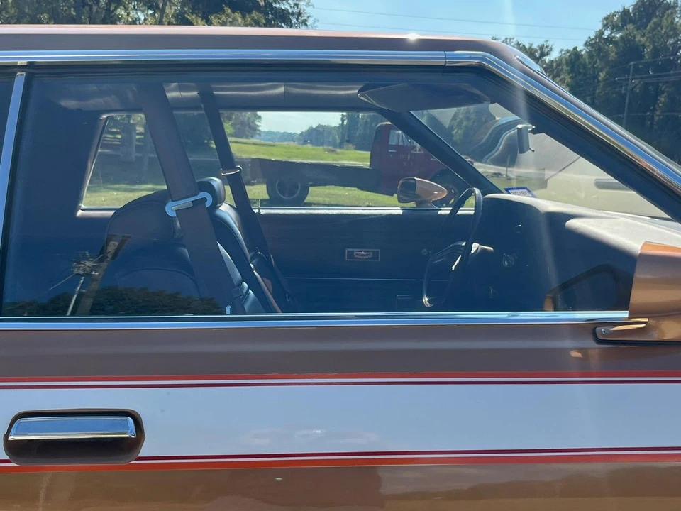 1977 Ford LTD - Image 21 of 31